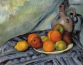 Frucht und Krug auf einem Tisch Paul Cezanne